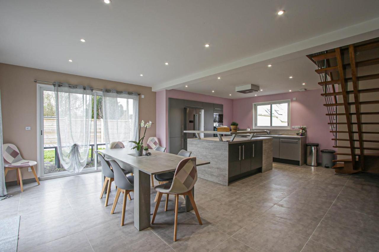 Kokana Modern Holiday Home Englesqueville-la-Percée Екстериор снимка